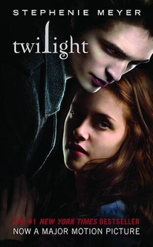 Twilight (The Twilight Saga, Book 1) - Mass Market Paperback - GOOD