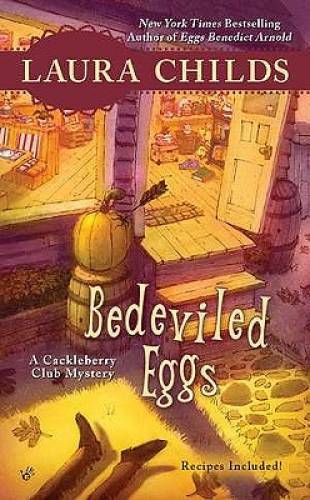 Bedeviled Eggs (A Cackleberry Club Mystery) - Mass Market Paperback - GOOD