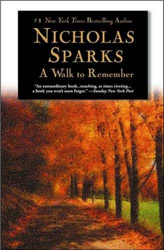 A Walk to Remember - Paperback By Sparks, Nicholas - VERY GOOD
