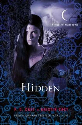 Hidden: A House of Night Novel (House of Night Novels) - Hardcover - GOOD