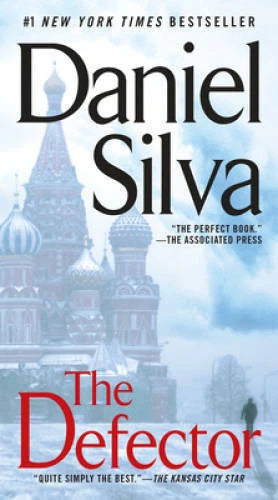 The Defector (Gabriel Allon) - Paperback By Silva, Daniel - VERY GOOD