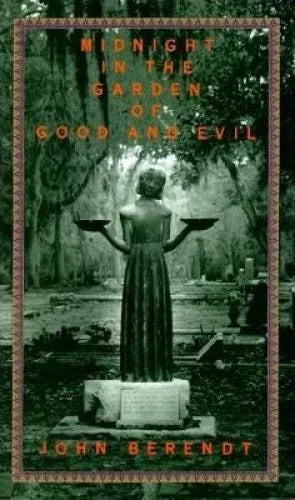 Midnight in the Garden of Good and Evil - Hardcover By Berendt, John - VERY GOOD